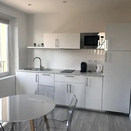418 Apartment *