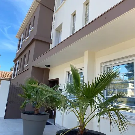 418 Saint-Raphael (Var)