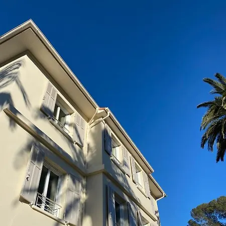 418 Apartment *