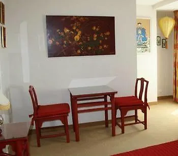 418 Apartment *