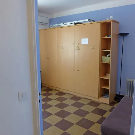 418 Apartment *